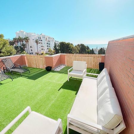 Cozy Apartment With Large Terrace Τορρεμολίνος Εξωτερικό φωτογραφία