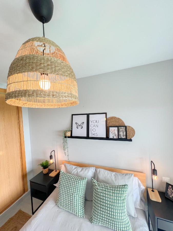 Cozy Apartment With Large Terrace Τορρεμολίνος Εξωτερικό φωτογραφία