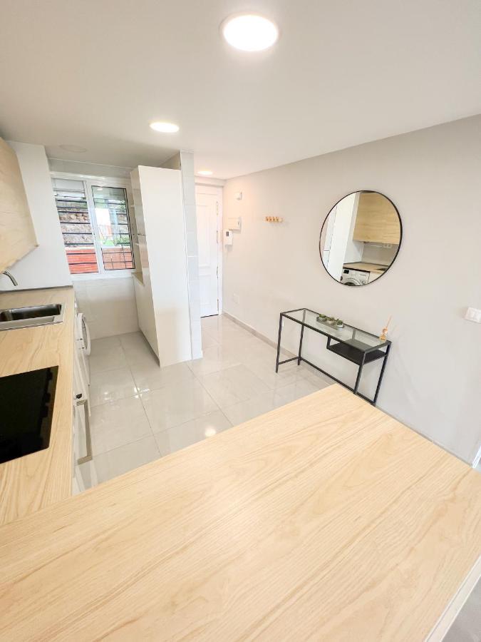 Cozy Apartment With Large Terrace Τορρεμολίνος Εξωτερικό φωτογραφία