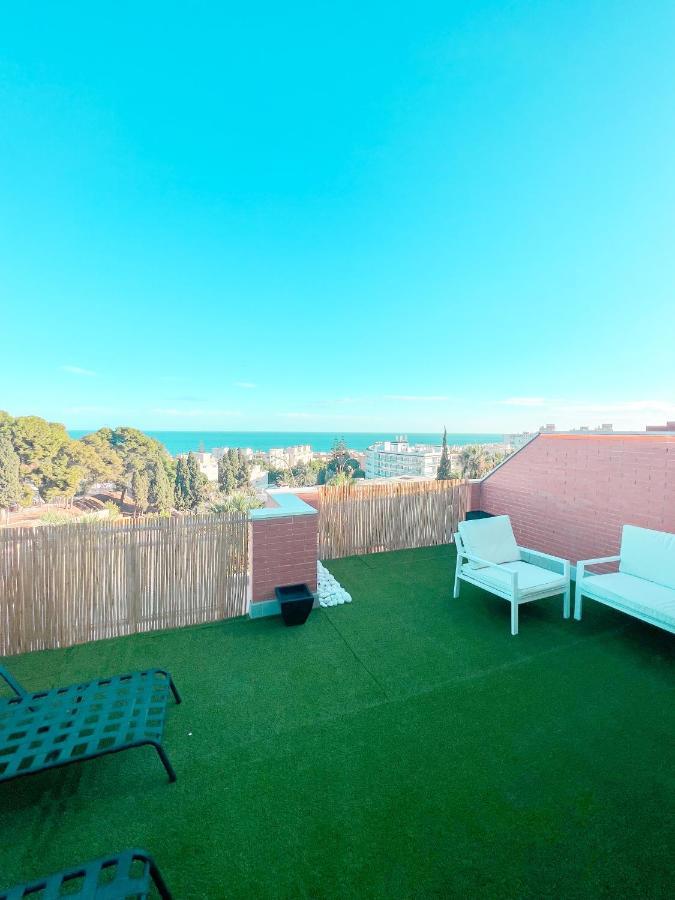 Cozy Apartment With Large Terrace Τορρεμολίνος Εξωτερικό φωτογραφία